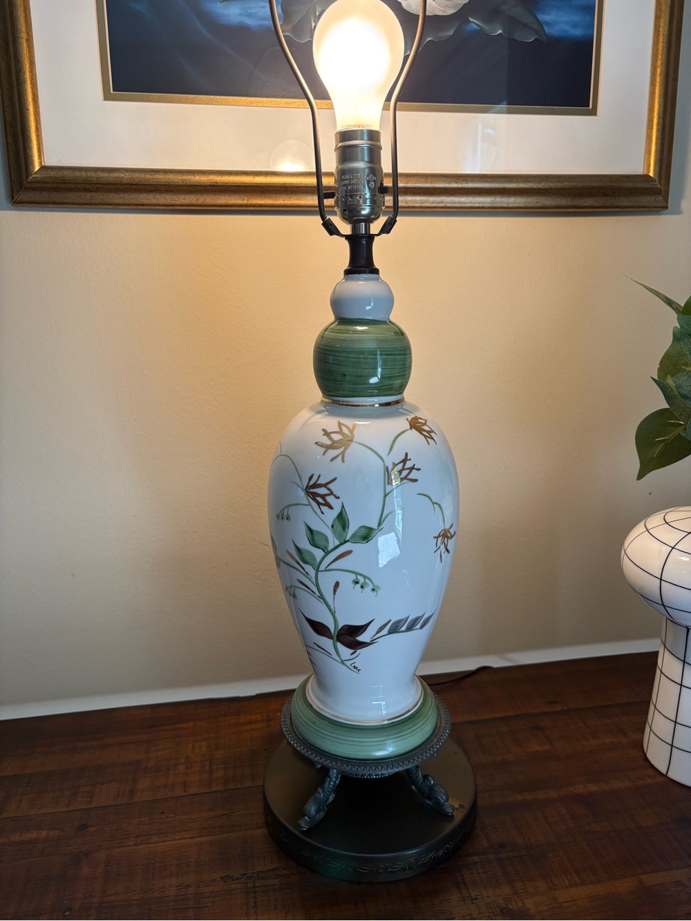 Vintage Hand-Painted Floral Ceramic Lamp Dolphin/ Fish -Head Claw Feet - Picture 10 of 11